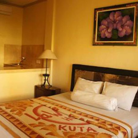 Graha Chania Legian Kuta Lombok Esterno foto